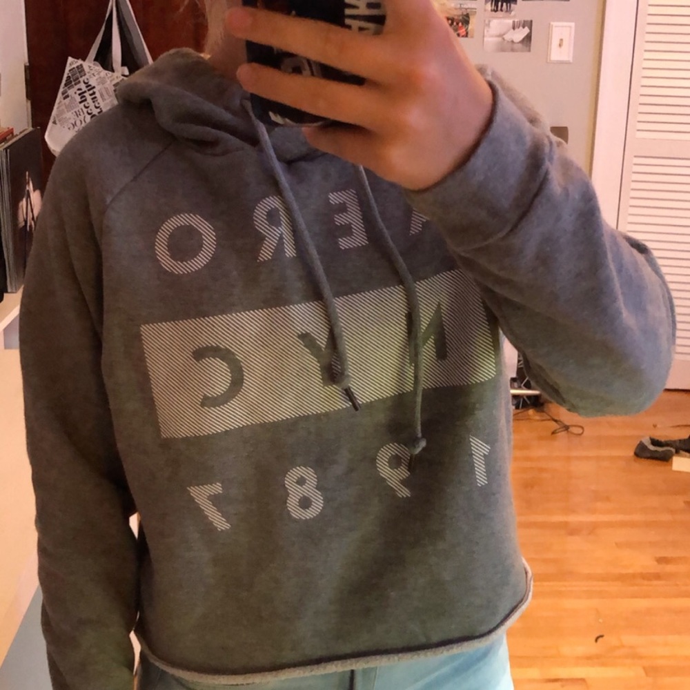 AEROPOSTAL: cropped hoodie